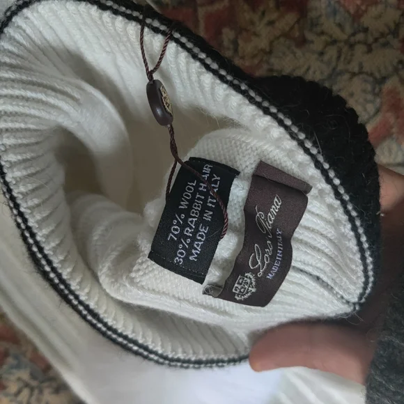 Loro Piana hat + scarf bundle NWT - Picture 2 of 9